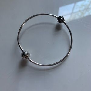 EUC Pandora charm bracelet with charm